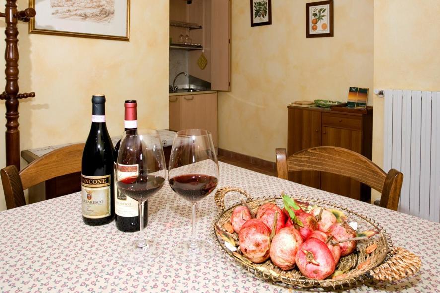 Agriturismo Antichi Poderi Gallina Neive Buitenkant foto
