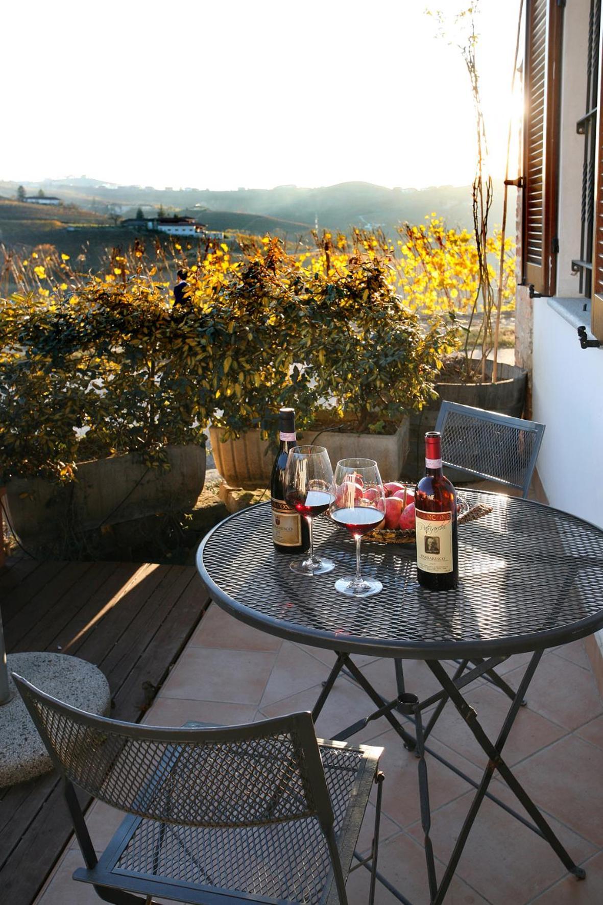 Agriturismo Antichi Poderi Gallina Neive Buitenkant foto